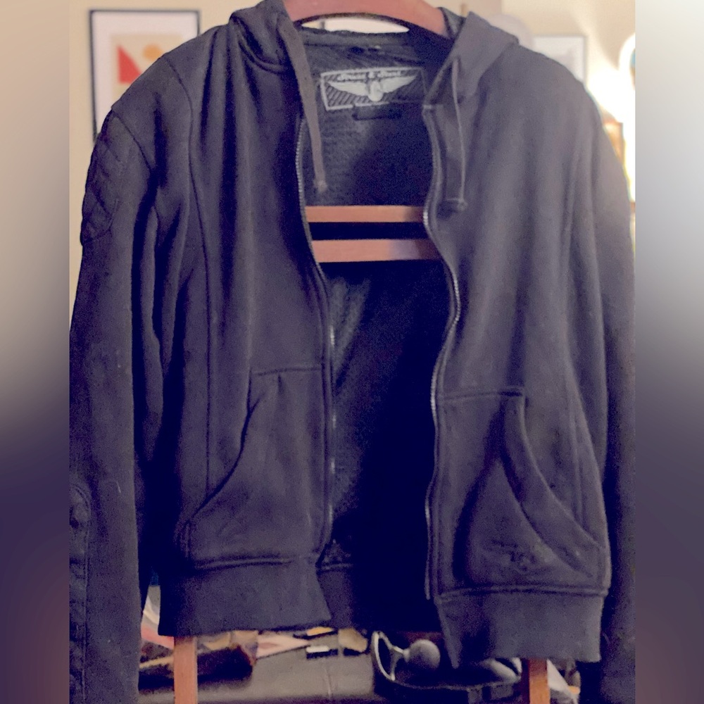Street and steel motorcycle hoodie with armor
